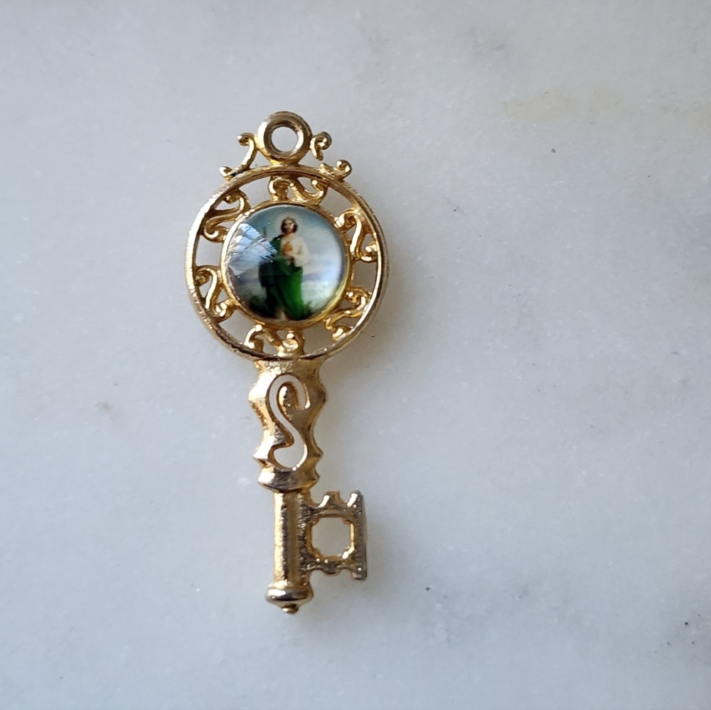 Gold Religious Pendants Set - Picture 8 of 14